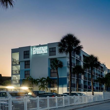 Chateau By The Sea Cocoa Beach Exterior photo